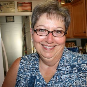 Meet your Posher, Claudia